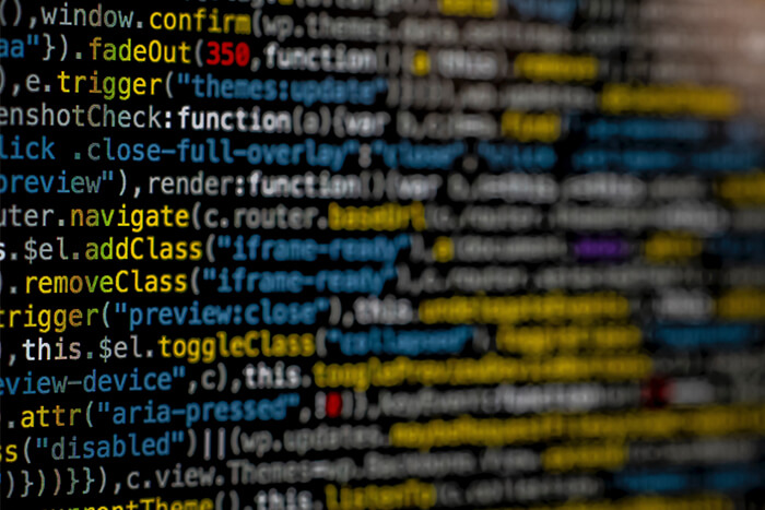 Python-700×467